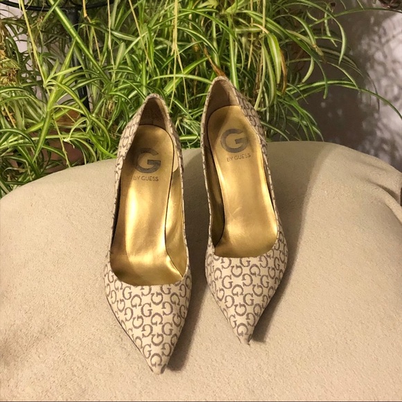 ✨2/$15✨ Shoes: G by GUESS 3.5” Heels/Pumps, Size 6 🛍 Bundle Me! - Picture 3 of 13